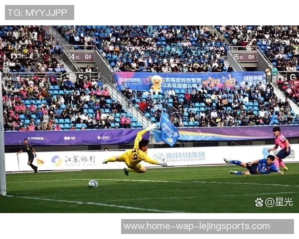 越南与阿联酋在亚运会的激烈对决展现足球魅力与团队精神